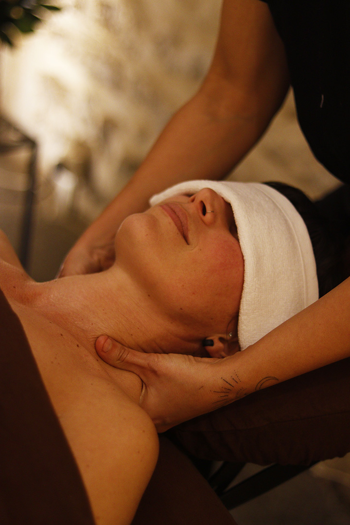 Massage Suedois du salon d'âmes de Coeur proche de nevers dans la nièvre